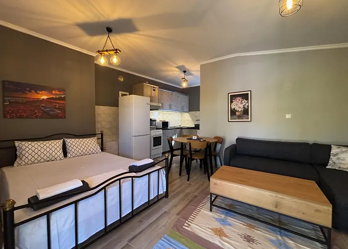 Apartament 200m From Beach-cozy With Patio Platamonas