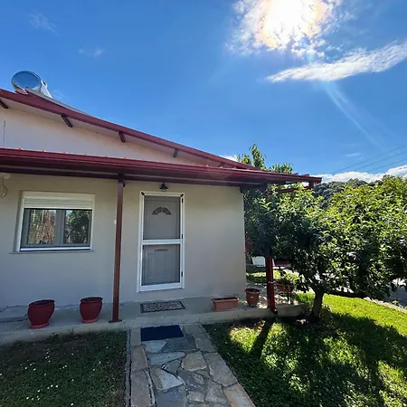 200m From Beach-cozy With Patio Apartment Platamonas