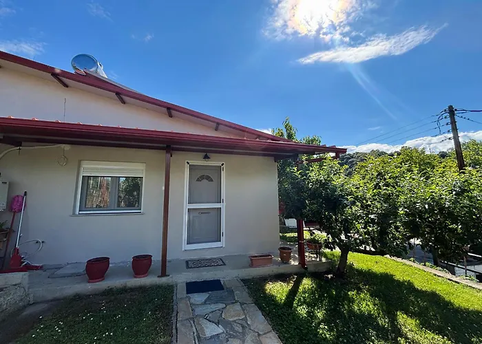 200m From Beach-cozy With Patio Apartamento Platamonas